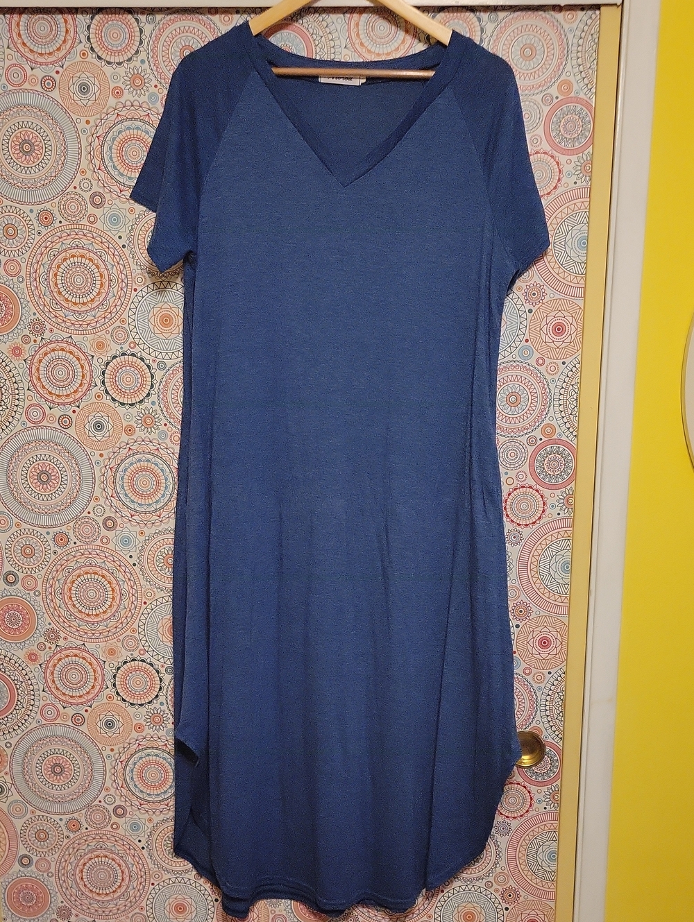Aibrou V-Neck Short Sleeve Dress in Deep Blue
